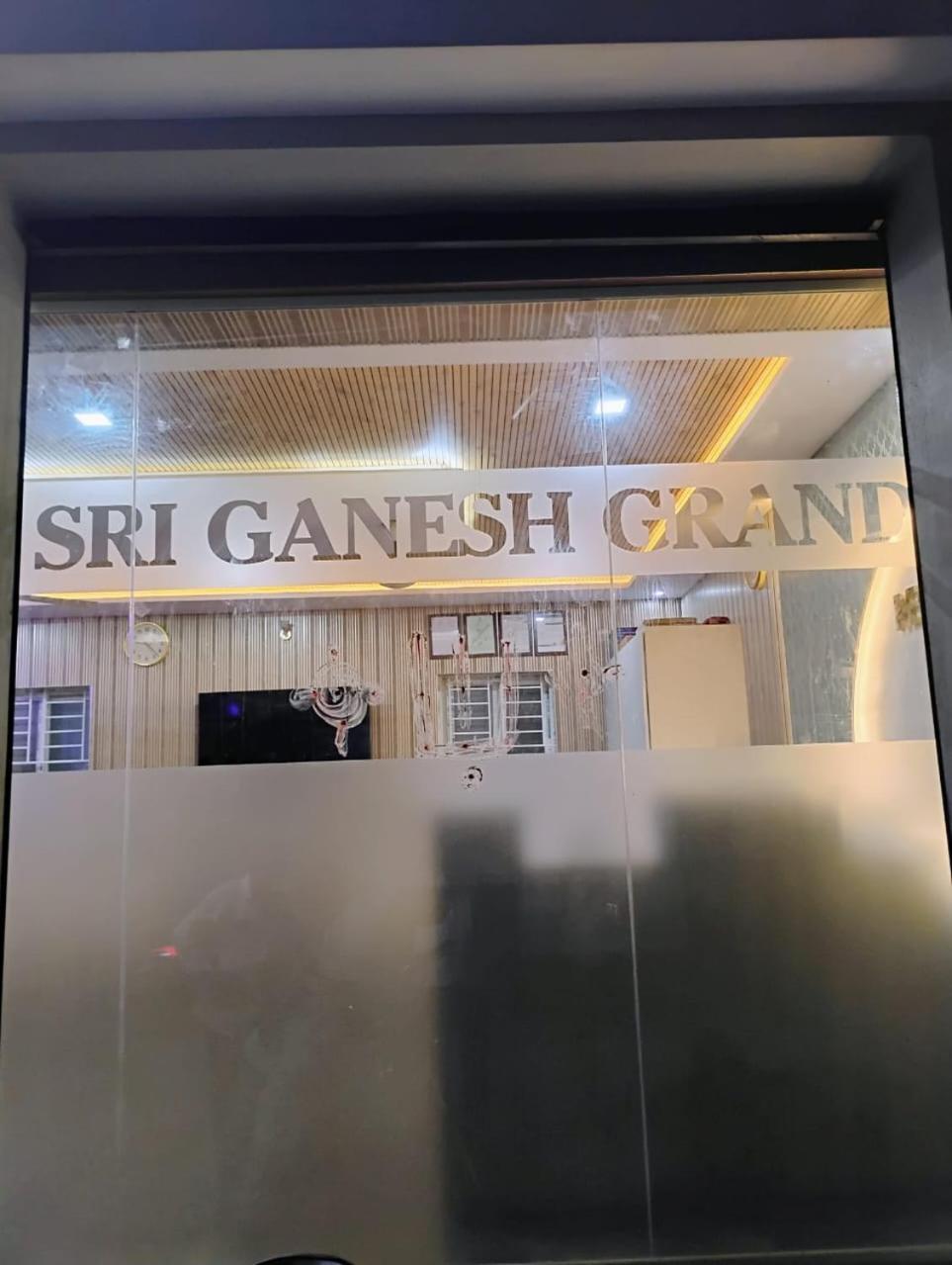 Sri Ganesh Grand Ξενοδοχείο Τιρουπάτι Εξωτερικό φωτογραφία
